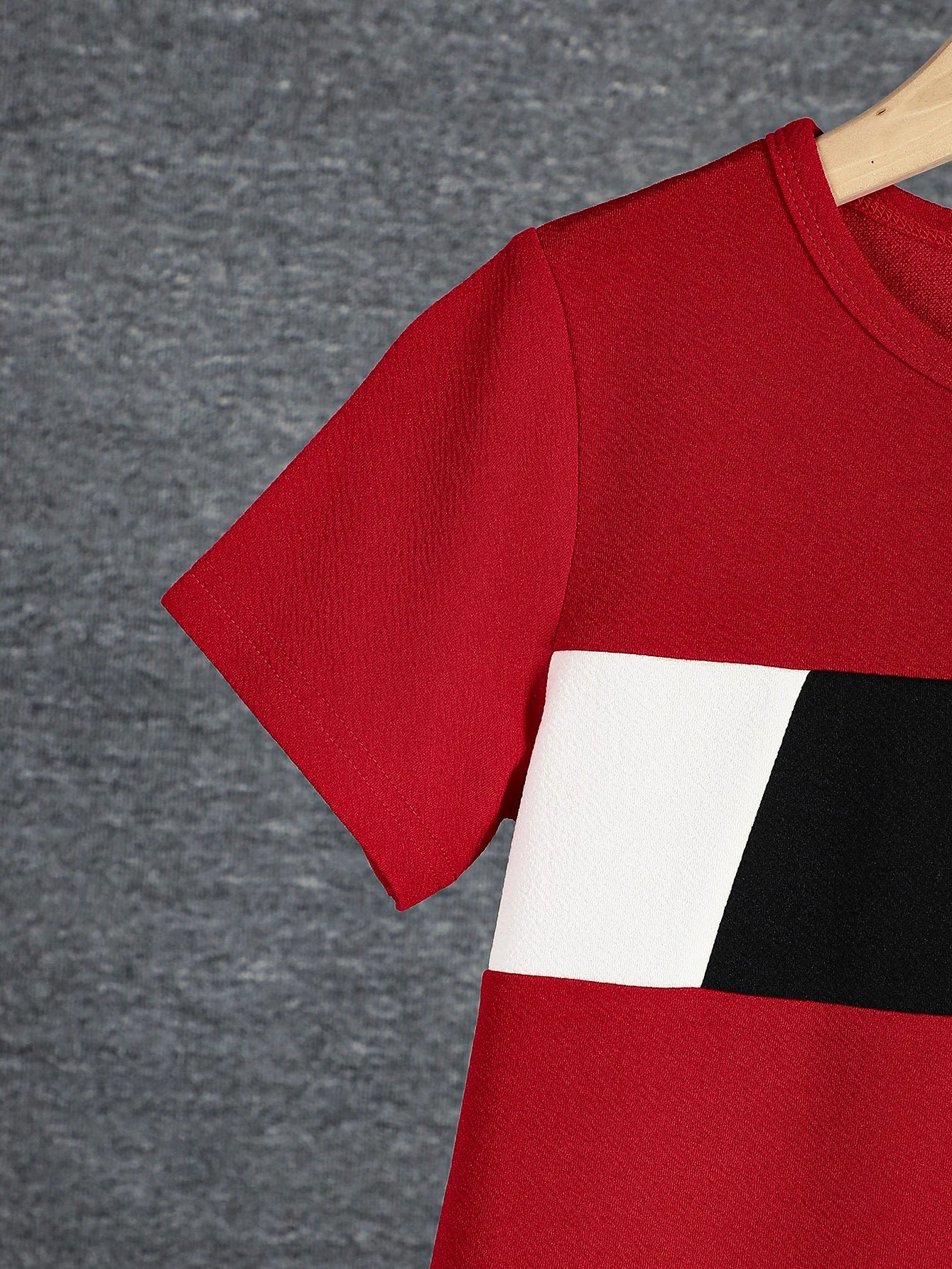 2pcs Boys Casual Colorblock Short Sleeve T-shirt & Shorts Set, Comfy Summer Kids Clothes