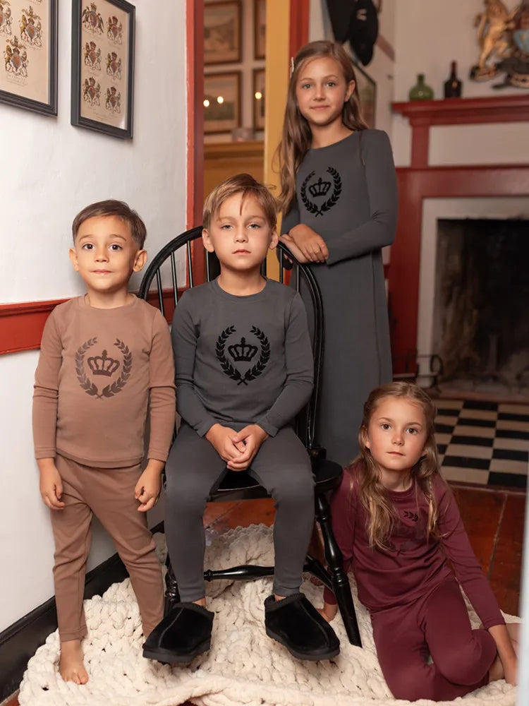 AP 2025 AW Royal velvet crown cotton pj children fashion family matching clothes kids boys girls autumn winter casual clothing