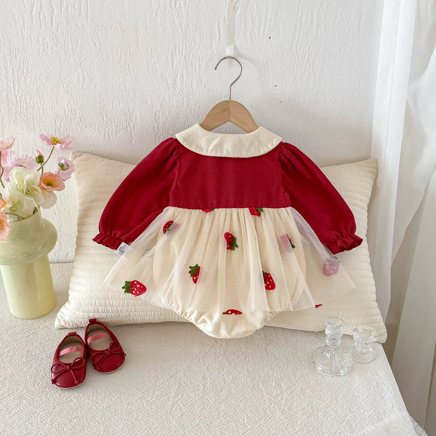 Autumn Arrival Baby Girls Long Sleeves Strawberry Pattern Color